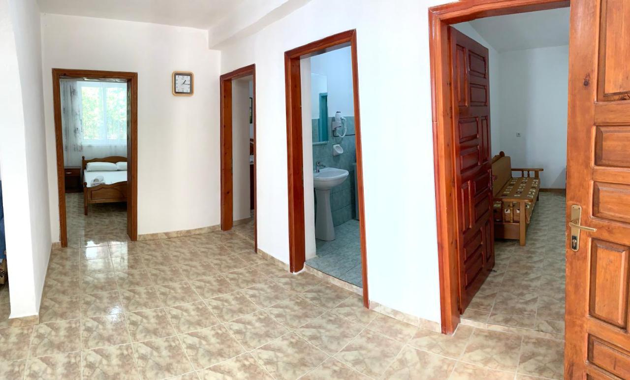 Duka Apts