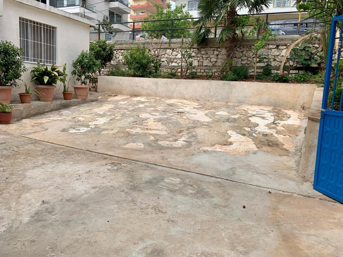 Duka Apts Saranda