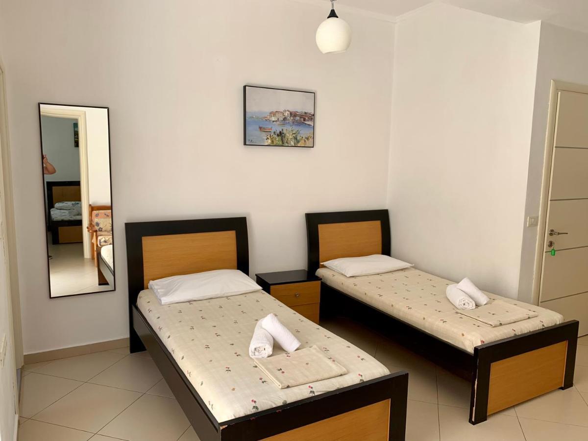 Duka Apts Apartament *
